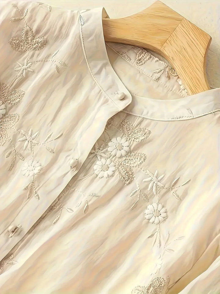 Leinenbluse Damen mit Stickerei - Elegante Sommermode-Luzern Mode