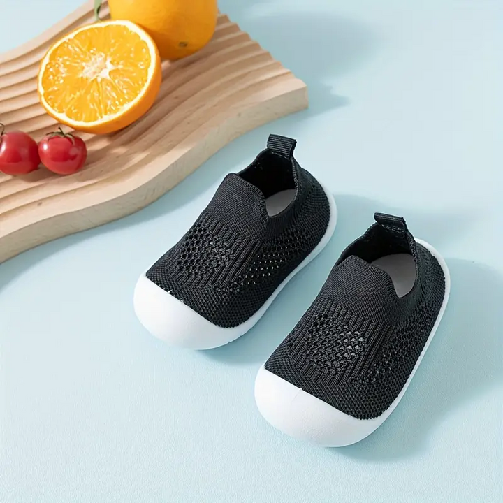 StepEase – Flexible Barfußschuhe für Kinder
