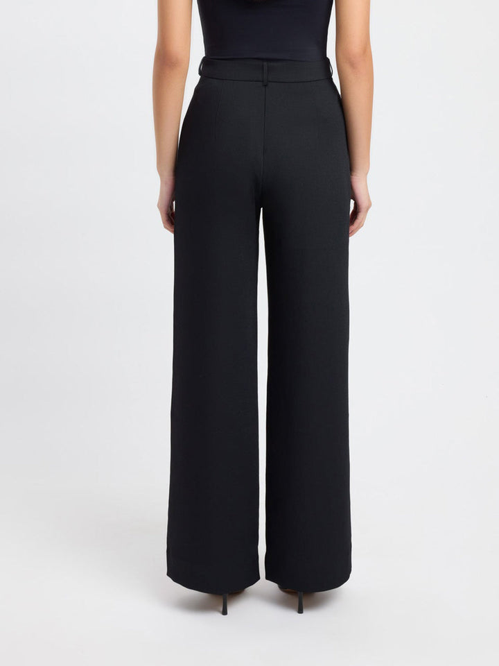 Ärmelloser Damen-Jumpsuit mit Gürtel und weitem Bein-Luzern Mode