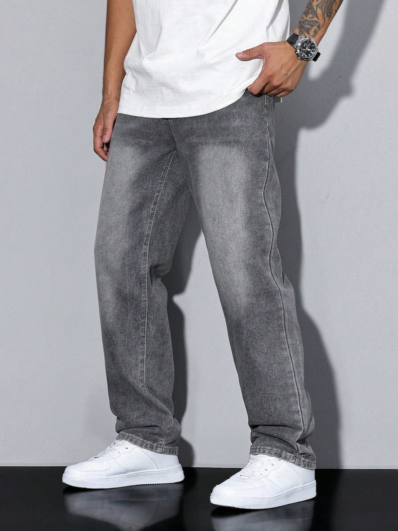 Lässige Herrenjeans mit geradem Bein – Mailand