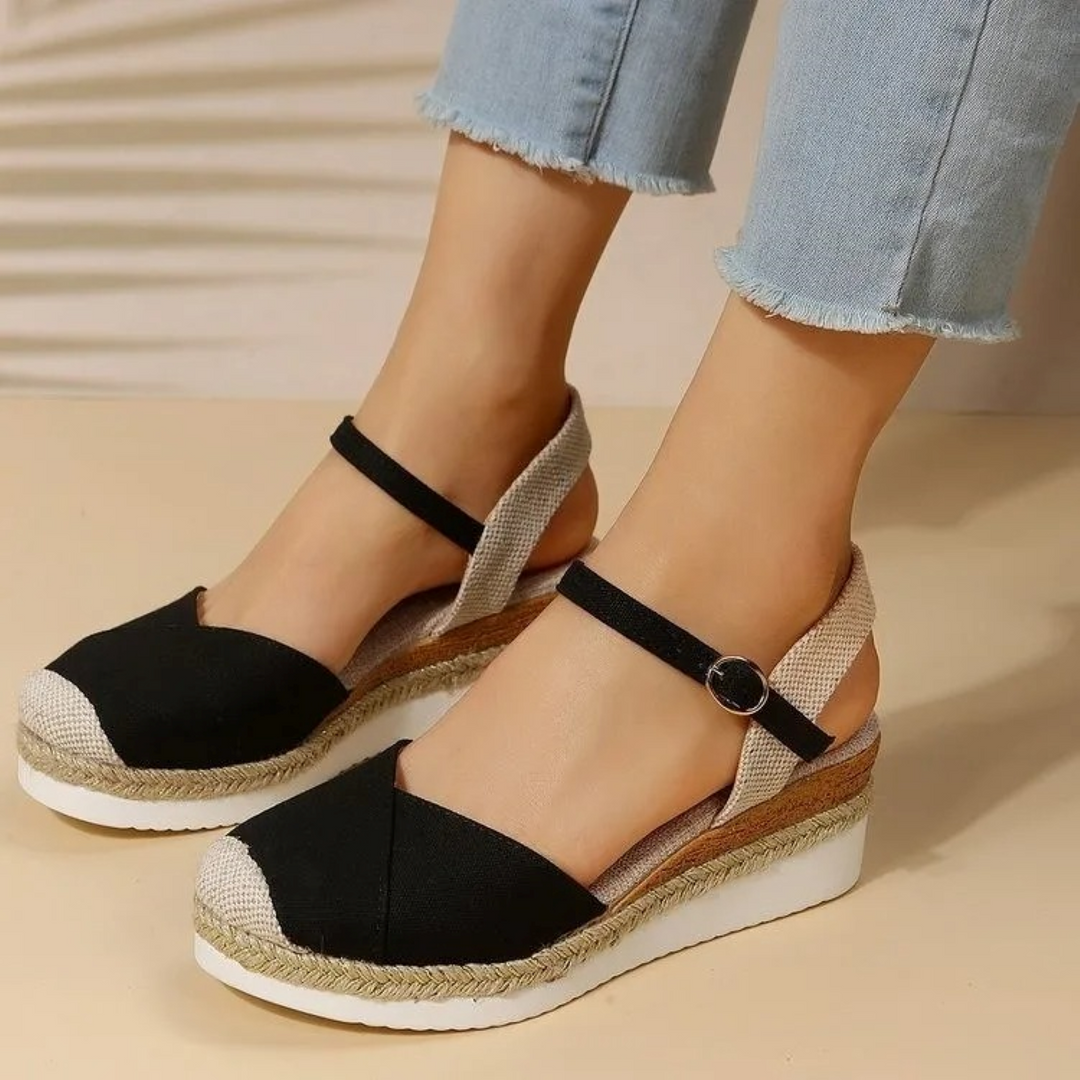 Damen Sandalen mit Schnallenverschluss und Geschlossenem Zeh – Isabelle