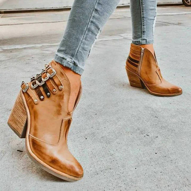 Damen Stiefeletten | Veganes Leder | Blockabsatz | V-Ausschnitt | Schnalle | Uni-Luzern Mode