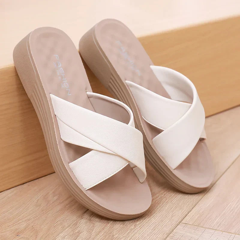 Wedge Slipper Damen | Sommer Look | Keilabsatz 3,5 cm | Offen | Bequem-Luzern Mode