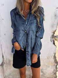 Damen Bluse aus Samt mit Knopfleiste und Kragen-Blau-S-Luzern Mode