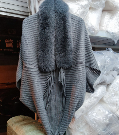 Damen-Cardigan Faux Fur – Warmer Damenmantel | Pelzkragen | Einheitsgröße-Grau-Luzern Mode