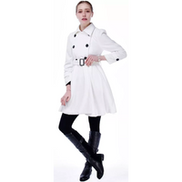 Damen Trenchcoat mit Gürtel und Knöpfen - Eleganter Look-Luzern Mode