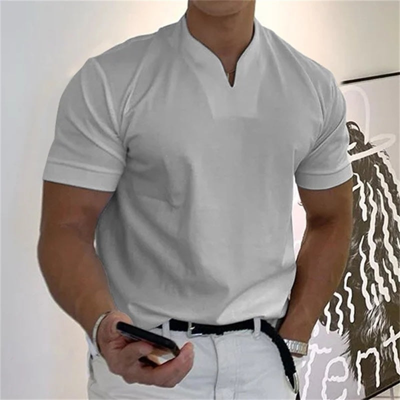 Atmungsaktives Herren Fitnessshirt mit V-Ausschnitt – Timo