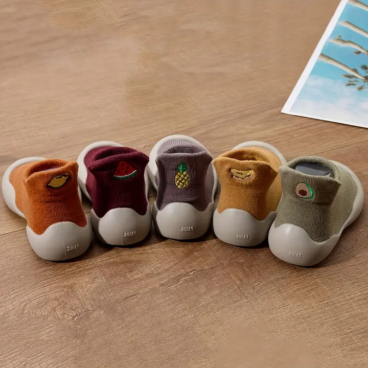 Frühling im Rund mit Zeno – Flexible Barfuß-Sneaker für Kinder