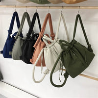Damen Handtasche | Schultergurt | Pufferdesign | Geräumig | Fächer | Reißverschluss-Luzern Mode