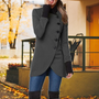 Damen Wintermantel mit asymmetrischem Schnitt und Knöpfen-Grau-S-Luzern Mode