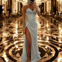 Elegantes Satin-Abendkleid mit Herz-Ausschnitt – Aurora