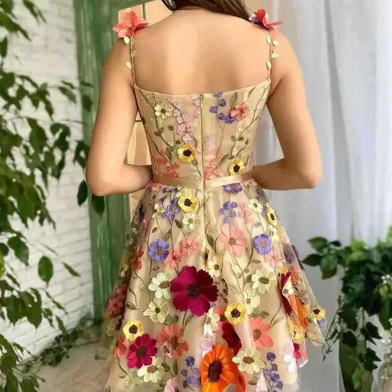 Besticktes Blumenkleid Damen - Elegantes Sommerkleid-Luzern Mode