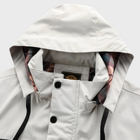 Herren Winterjacke mit Kapuze und kariertem Innenfutter-Luzern Mode