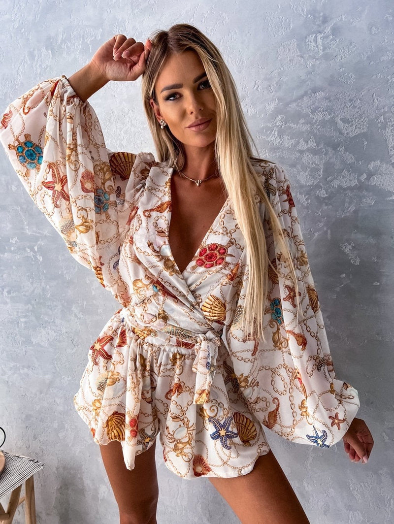 Sommerliches Damenkleid mit Strohhut für Strandurlaub-Weiß-S-Luzern Mode