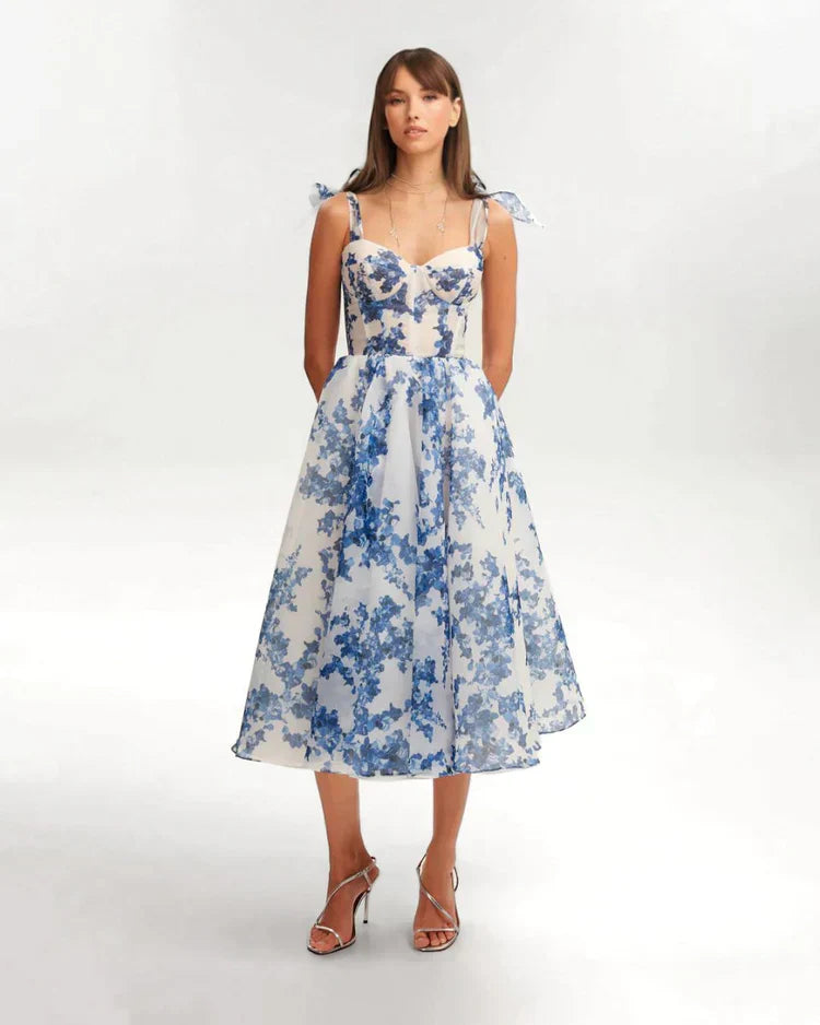 Rückenfreies Blumenkleid Damen - Elegantes Sommerkleid-Weiß mit Blau-S-Luzern Mode