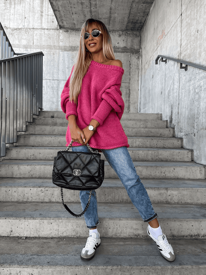 Locker gestrickter Damen Pullover mit Off-Shoulder Design – Amira