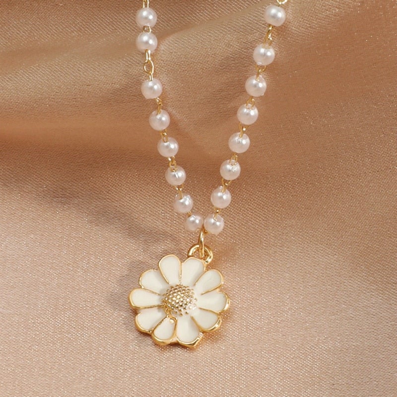 Halskette mit Anhänger für Damen | Gänseblümchen | Perle | Stilvoll | Geschenk-Luzern Mode