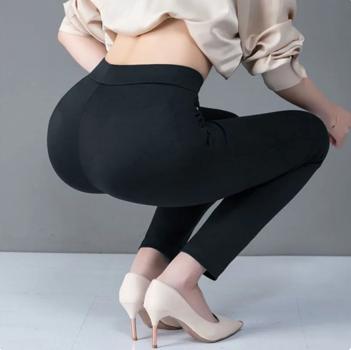 Damen Stretchhose mit Streifenmuster - Bequeme Passform-Luzern Mode