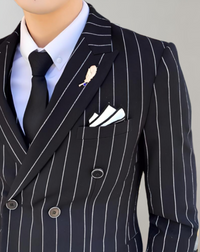 Eleganter Herren Anzug mit Nadelstreifen für Business-Look-Luzern Mode