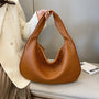 Gewebte Damenhandtasche aus Leder - Stilvolle Hobo Bag-Braun-Luzern Mode