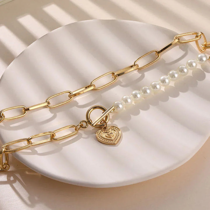 Halskette für Damen | Mit Anhänger | Gold | Perlenakzente | Herz-Luzern Mode