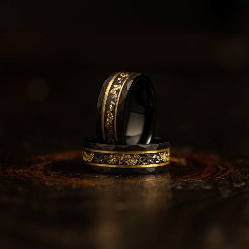 Herrenring | Schwarz | Goldenes Blatt | Meteorit | Wolfram | Robust-Luzern Mode