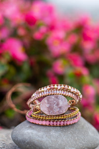 Rosenquarz Armband | Gold | Verstellbar | Handgefertigt | Langlebig | Liebe-Luzern Mode