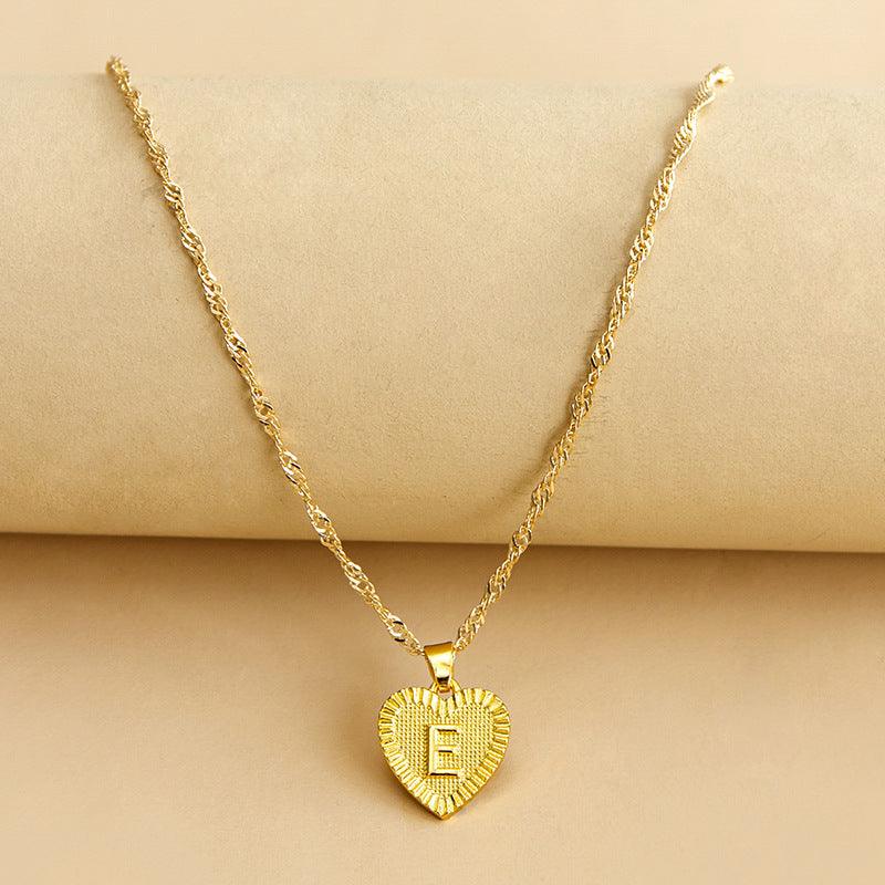 Halskette mit Herz Anhänger | Initiale | Liebe | Gold | Stilvoll | Langlebig | Geschenk-E-Luzern Mode