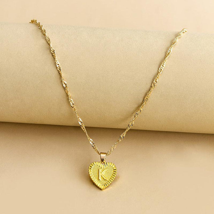 Halskette mit Herz Anhänger | Initiale | Liebe | Gold | Stilvoll | Langlebig | Geschenk-K-Luzern Mode