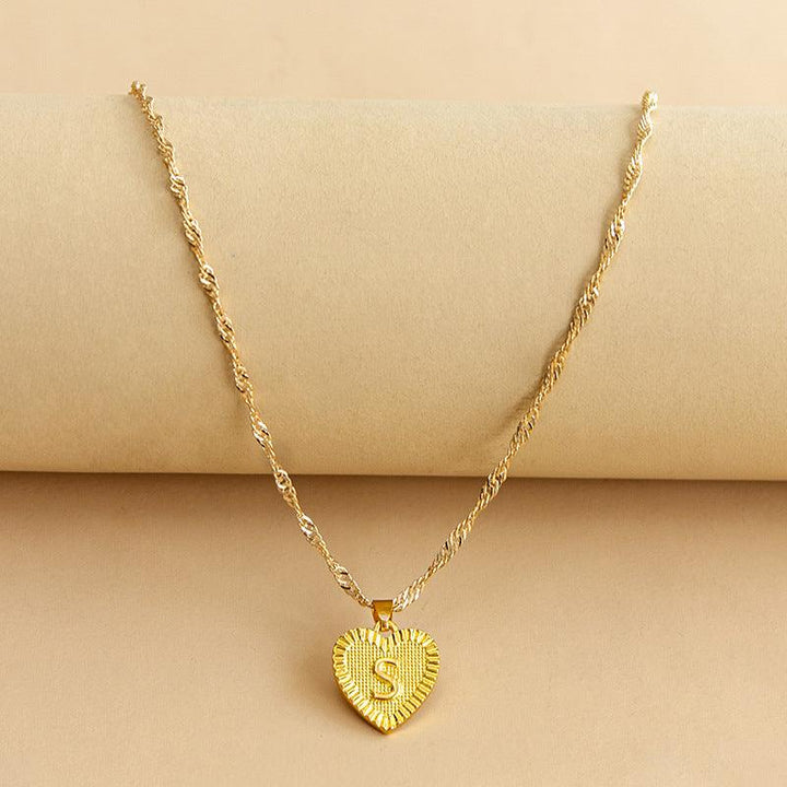 Halskette mit Herz Anhänger | Initiale | Liebe | Gold | Stilvoll | Langlebig | Geschenk-S-Luzern Mode