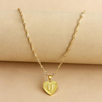 Halskette mit Herz Anhänger | Initiale | Liebe | Gold | Stilvoll | Langlebig | Geschenk-U-Luzern Mode