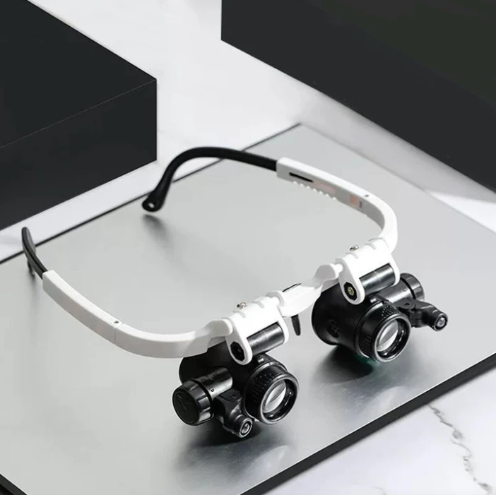 Lesebrille | HD | Austauschbare Gläser | Verstellbar | LED Beleuchtung-Luzern Mode