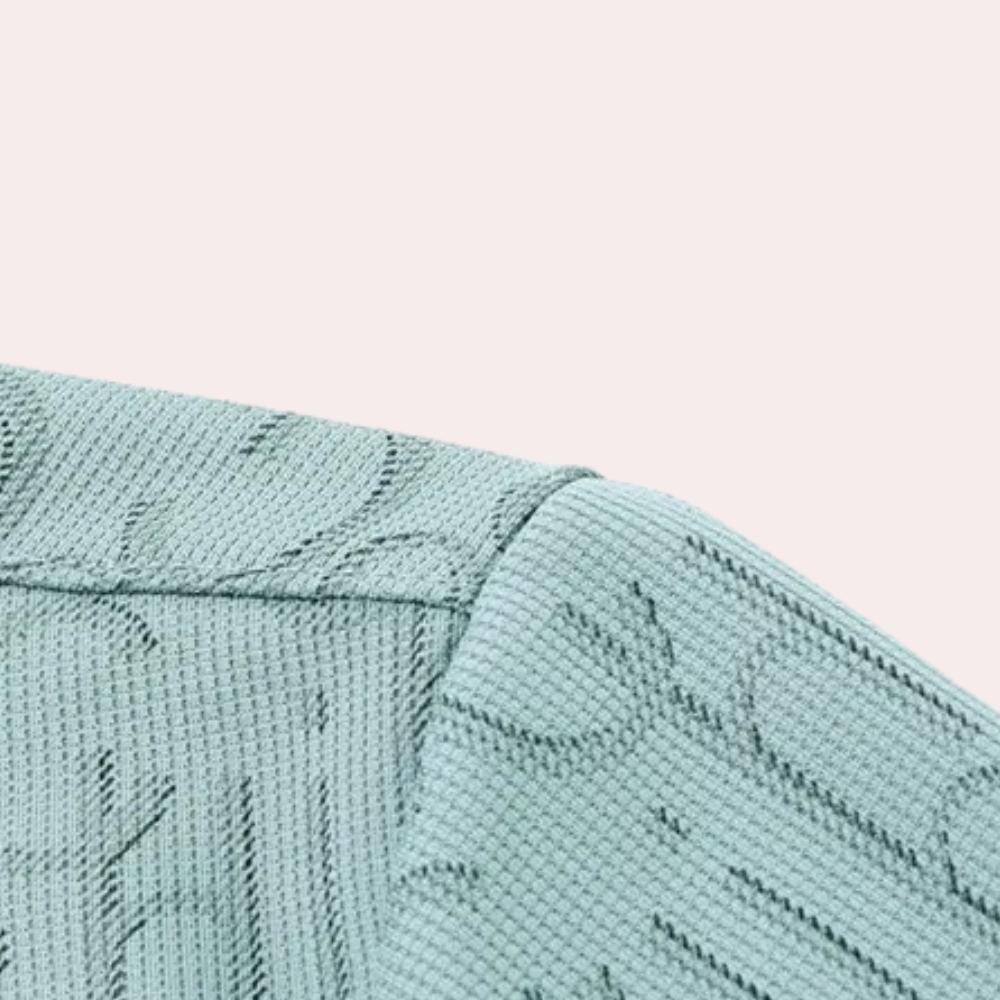 Luxuriöser Designerstoff mit Monogramm-Muster für Modeprojekte-Luzern Mode