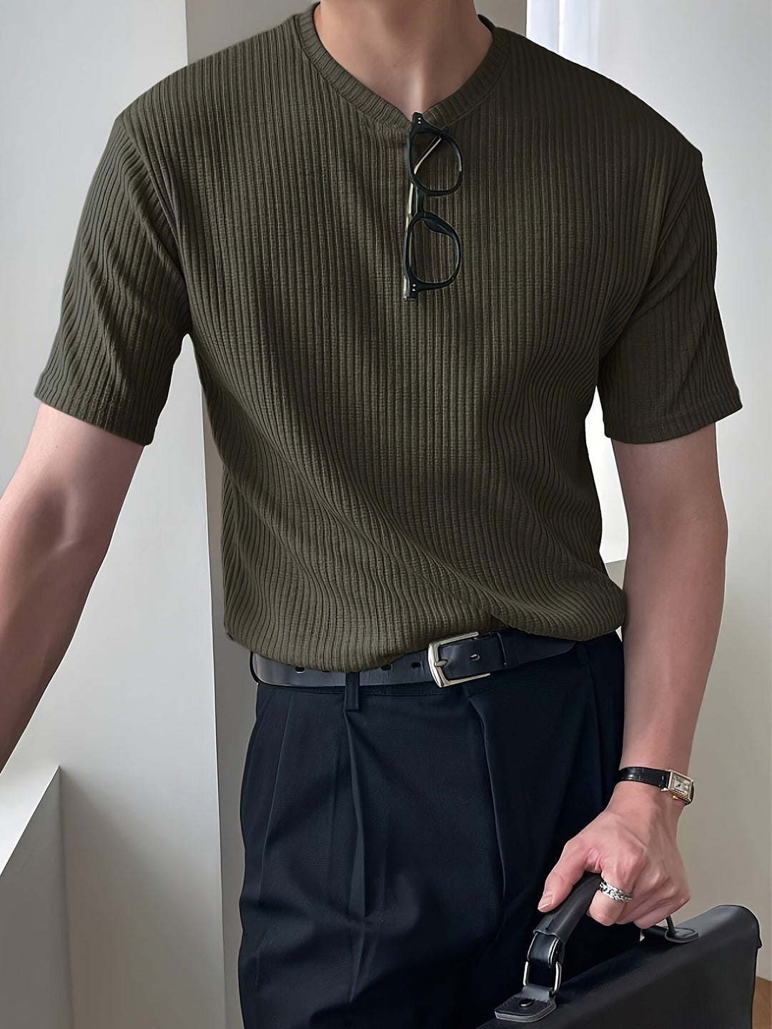 Geripptes Herren T-Shirt - Stilvolles Basic für Alltag-Luzern Mode