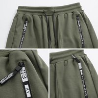 Herren Cargohose mit Taschen und Gürteldetails Streetwear-Luzern Mode
