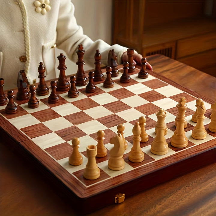 Luxus Schachspiel aus Massivholz – GrandRook