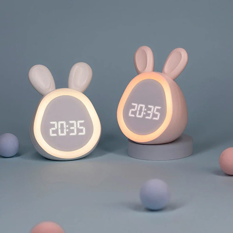 Kinderwecker mit Nachtlicht | Hasenform | LED | Dimmbar | Sicher-Luzern Mode