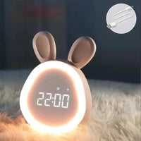 Kinderwecker mit Nachtlicht | Hasenform | LED | Dimmbar | Sicher-Rosa-Luzern Mode