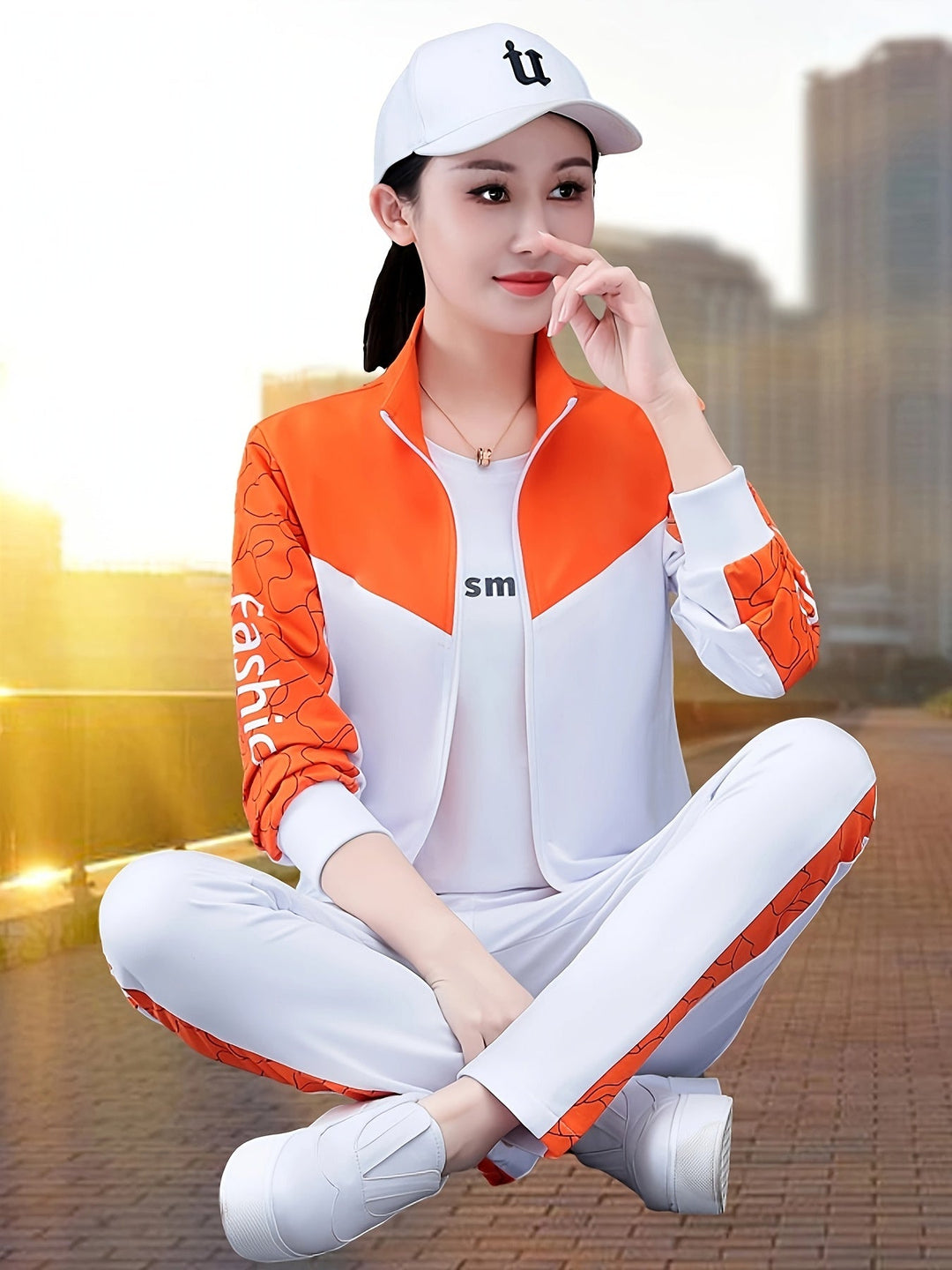 Damen Sportanzug mit Print und Reißverschlussjacke-Luzern Mode