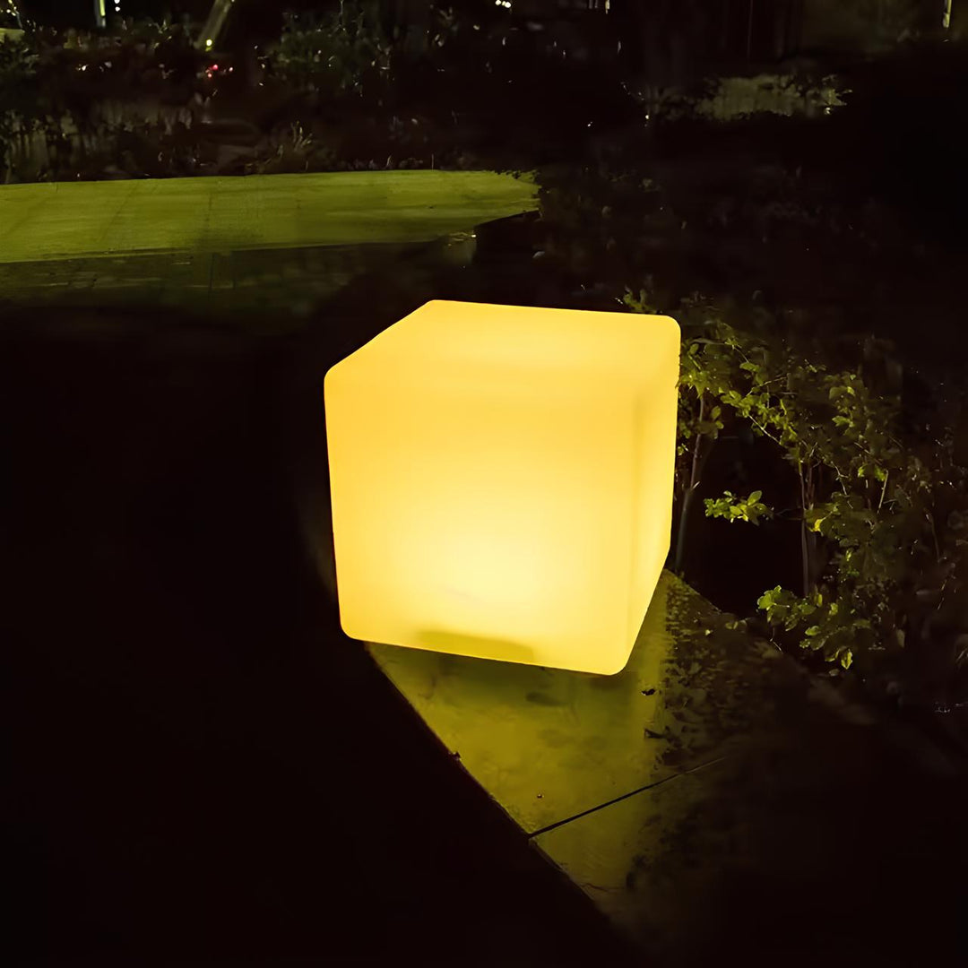 Kubus Gartenlampe | Solarenergie | Wiederaufladbar | Mehrfarbig | USB-Luzern Mode