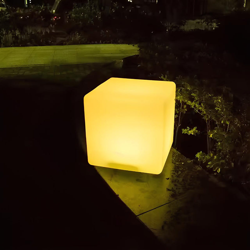 Kubus Gartenlampe | Solarenergie | Wiederaufladbar | Mehrfarbig | USB-Luzern Mode