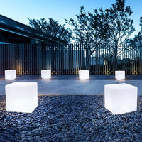 Kubus Gartenlampe | Solarenergie | Wiederaufladbar | Mehrfarbig | USB-Luzern Mode