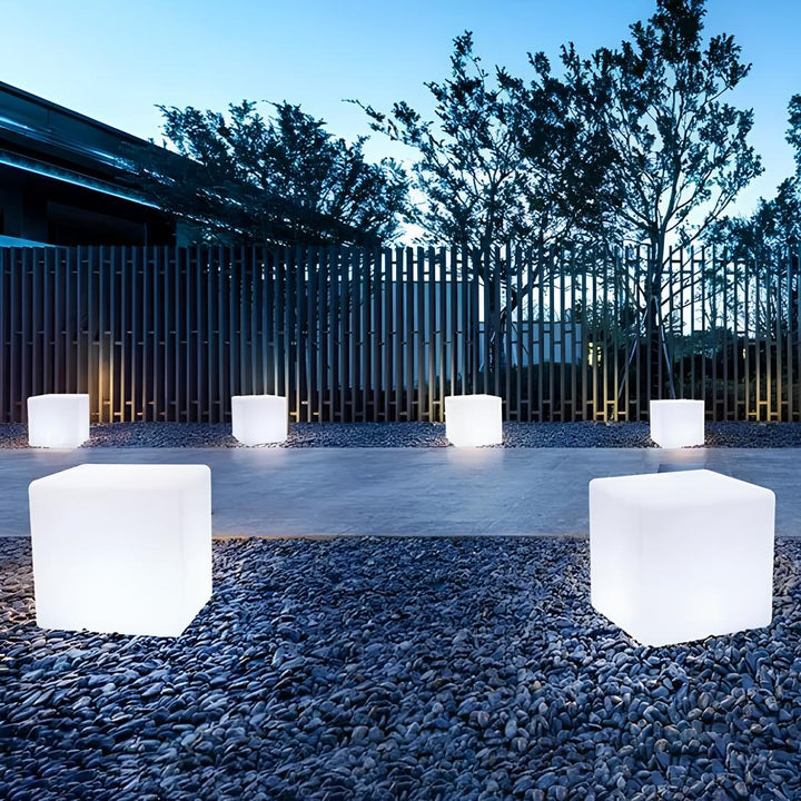 Kubus Gartenlampe | Solarenergie | Wiederaufladbar | Mehrfarbig | USB-Luzern Mode