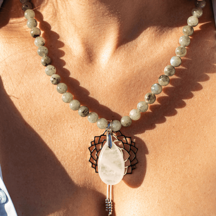 Multi-Edelstein Mala | Halskette | Armband | Stilvoll | Vielseitig | Nachhaltig | Balance-Luzern Mode
