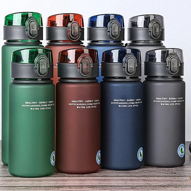 Sporttrinkflasche | Langlebig | Groß | Leckfrei | Vielseitig | Stylisch | Funktional-Luzern Mode