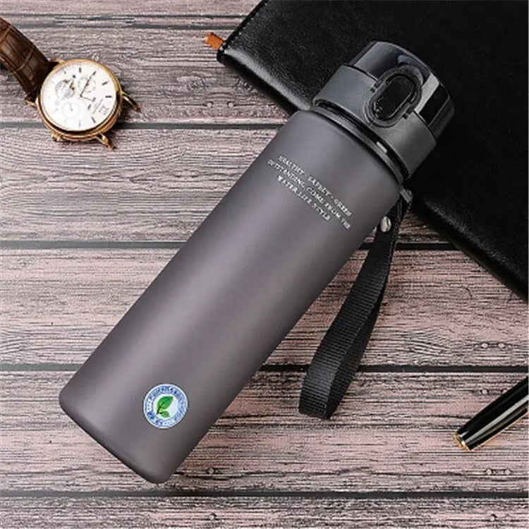 Sporttrinkflasche | Langlebig | Groß | Leckfrei | Vielseitig | Stylisch | Funktional-400ml-Grau-Luzern Mode