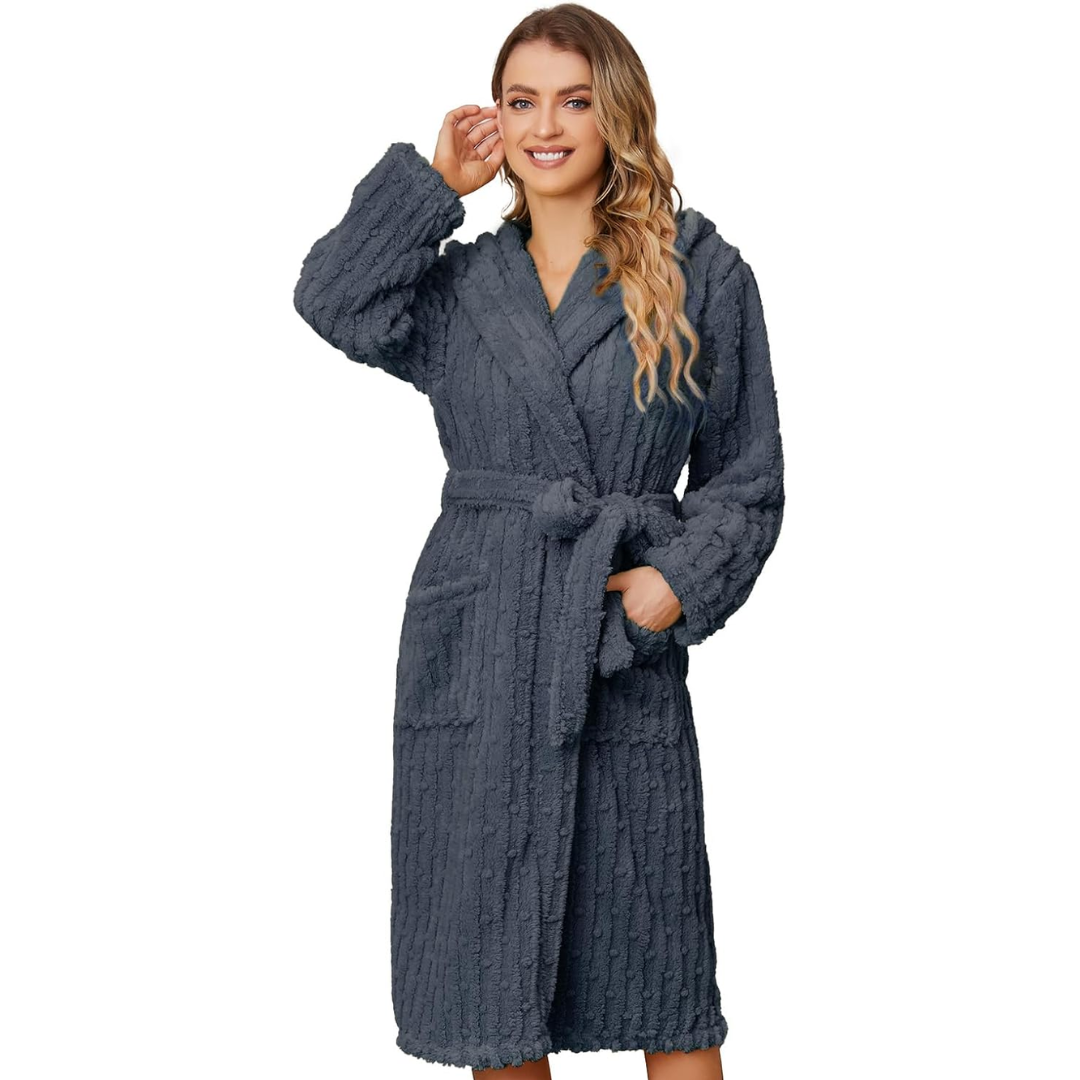 Flauschiger Damen Bademantel mit Kapuze und Taschen-Luzern Mode