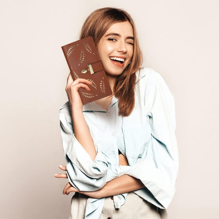 Damen Leder Geldbörse mit Blattmuster und Schnalle-Luzern Mode