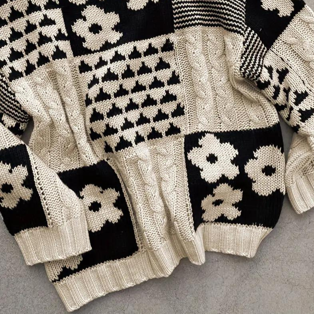 Damen Strickpullover mit Blumenmuster und Patchwork Design-Luzern Mode