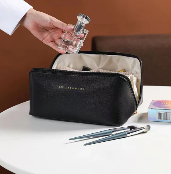 Beautycase | Luxus | Reißverschluss | Geräumig | Wasserabweisend | Fächer-Schwarz-Luzern Mode